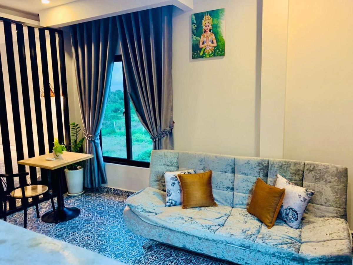 Raing Phnom Bungalow 캄폿 외부 사진