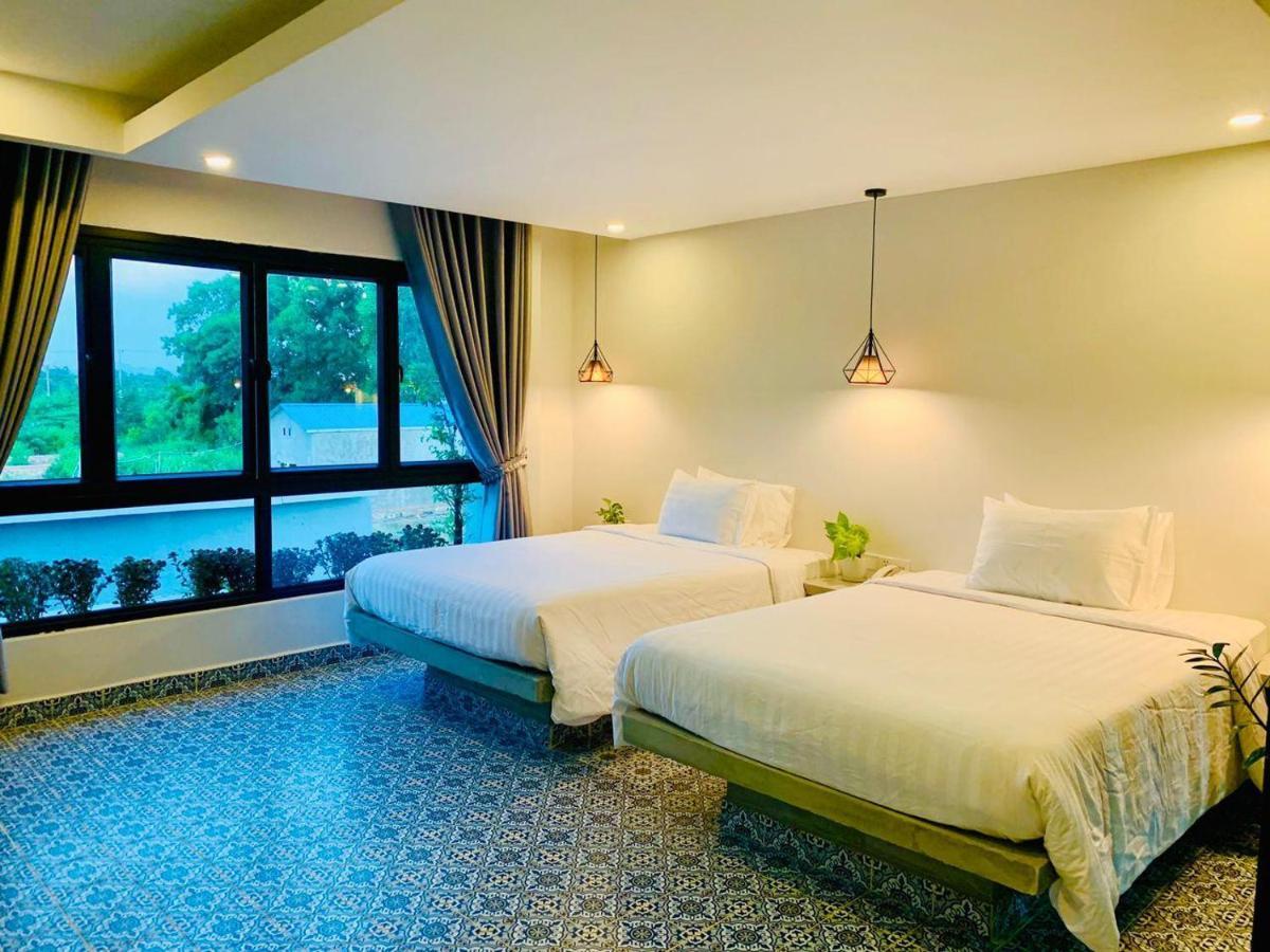 Raing Phnom Bungalow 캄폿 외부 사진